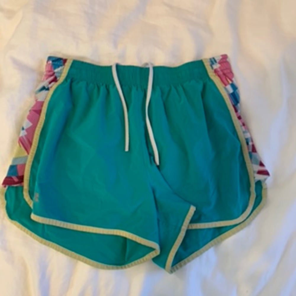 UNDER ARMOUR - Teal Geometric Running Short